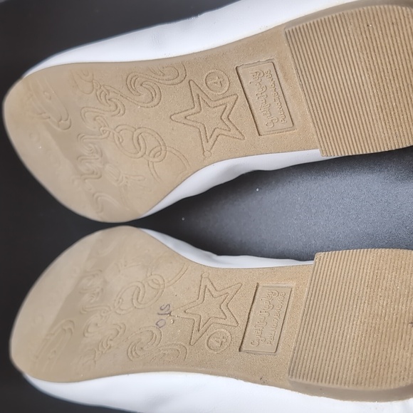 Cynthia Rowley white silver flats girls size 4 - Picture 3 of 6